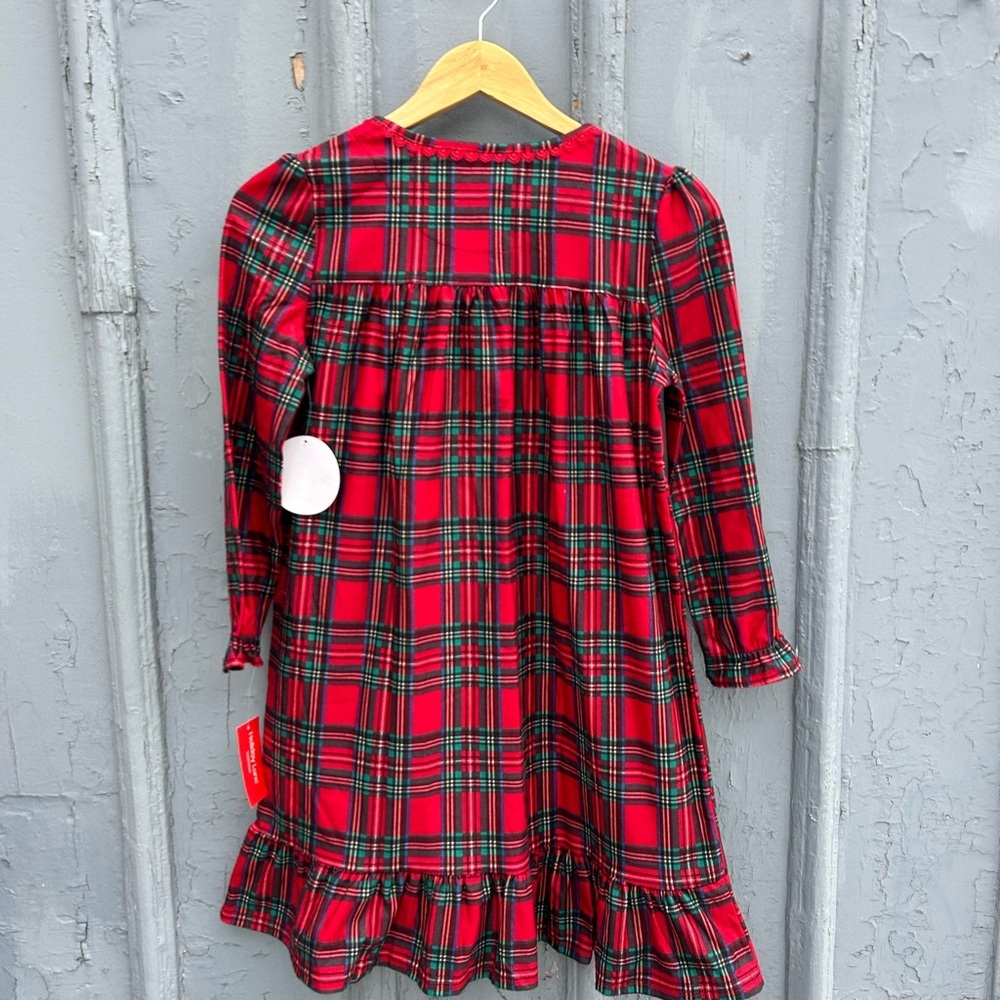 Plaid Family Pyjamas Set, kids 10/12 & 14/16 and Women’s M - Picture 5 of 16